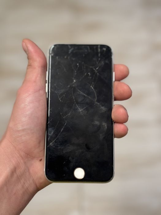 iPhone 7 Silver 32GB