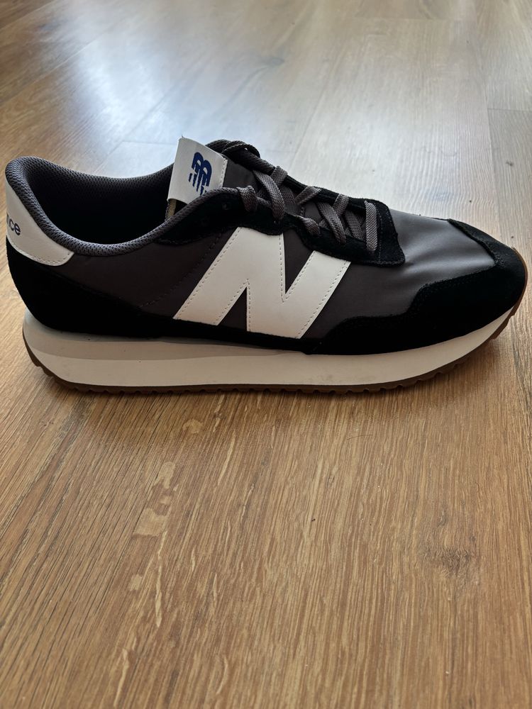 New Balance 237 Чисто нови