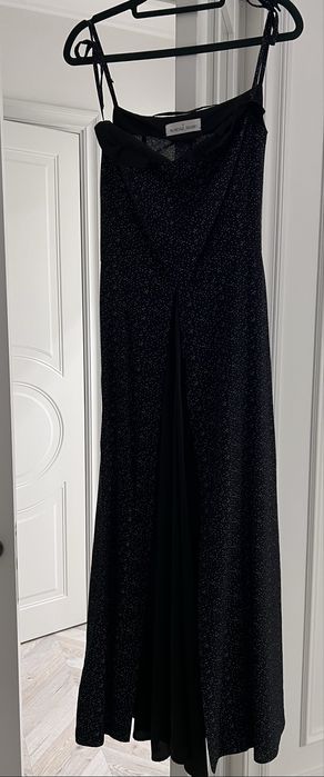 длинное платье с разрезом