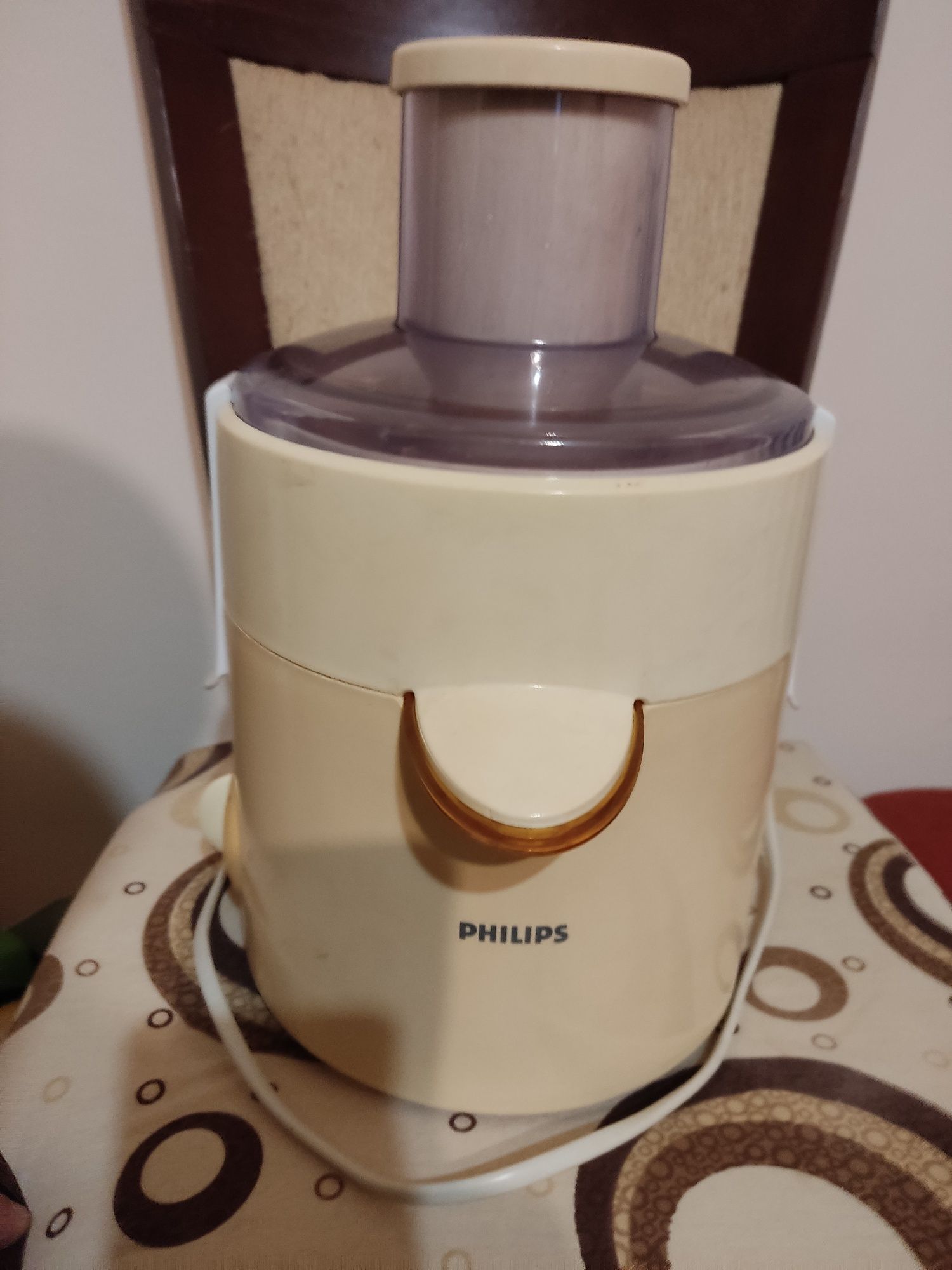 Сокоизтисквачка PHILIPS - HR1851 /00/A 
2 СКОРОСТИ, -ОТДЕЛЕН СЪД ЗА ОТ