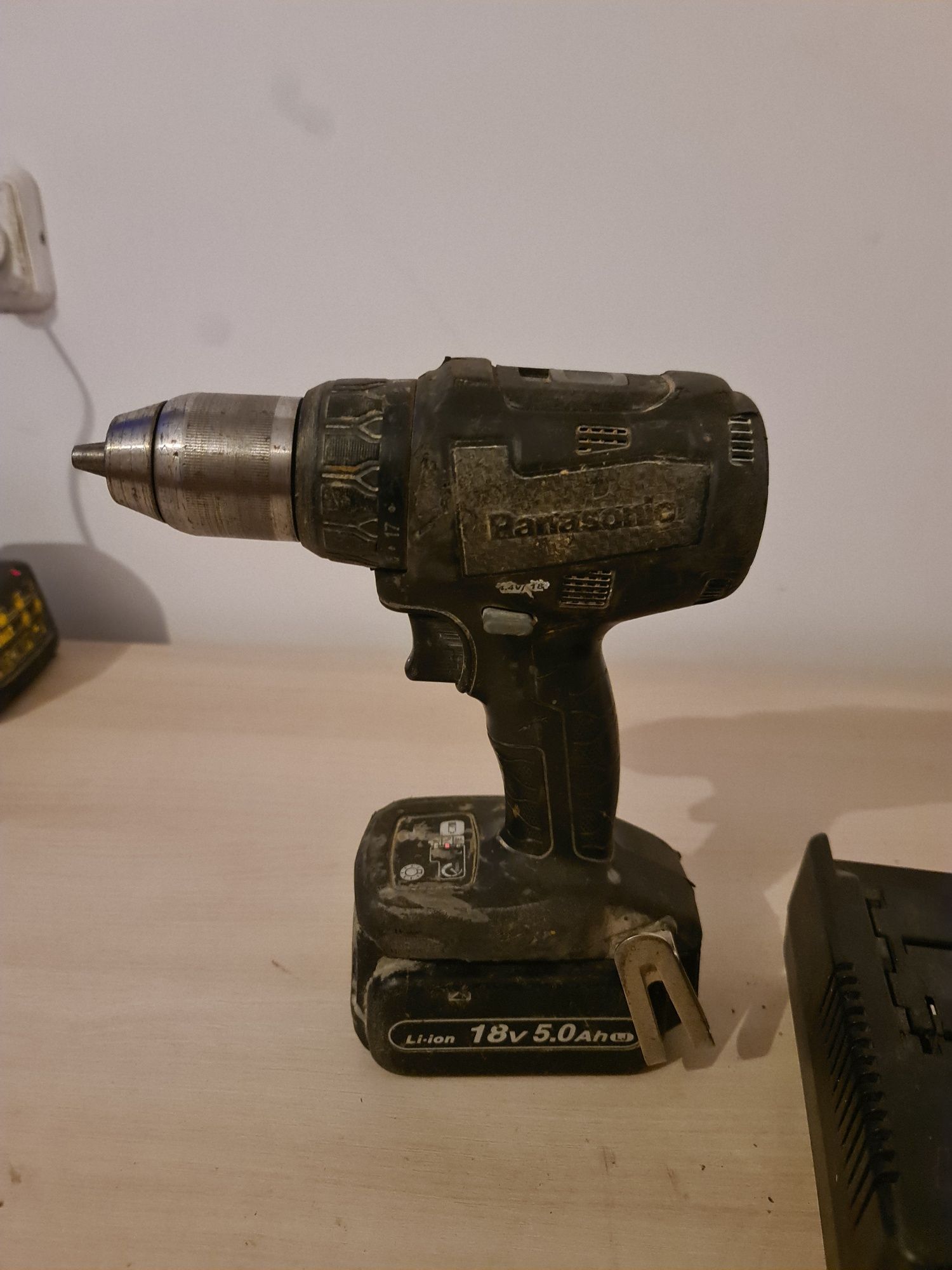 Filetanta acumulator Panasonic 18V