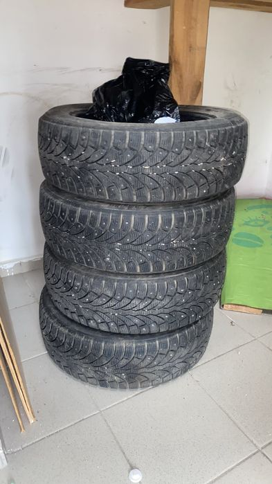 Зимняя резина в  хорошем состоянии