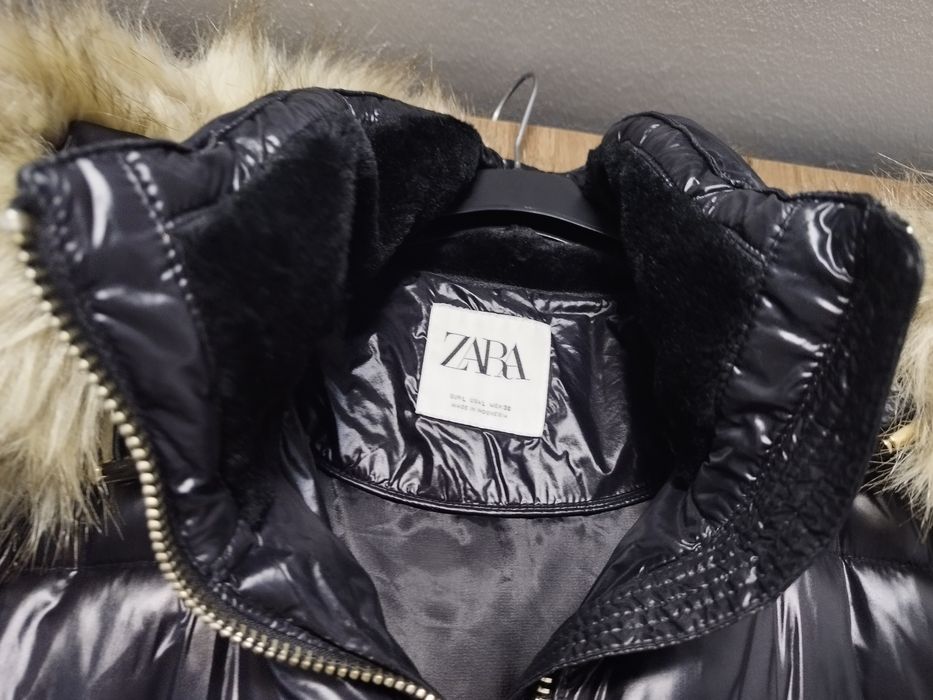 Geaca zara L relativ noua