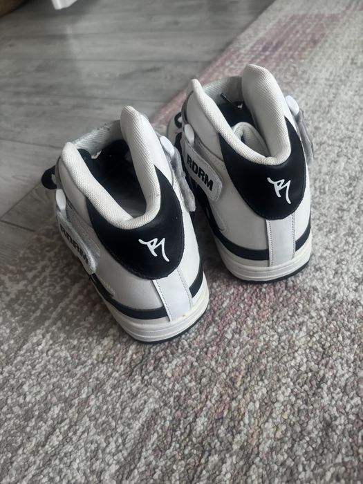 Vand adidasi marimea 41