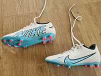Ghete fotbal Nike Mercurial cu crampoane - Marimea 34
