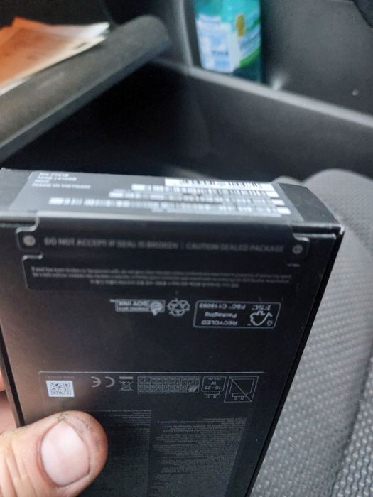 Samsung Galaxy Z Flip6 - 512 MB