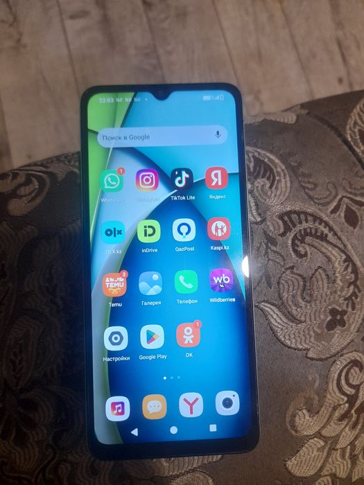 Продам телефон редми в отличном  состоянии