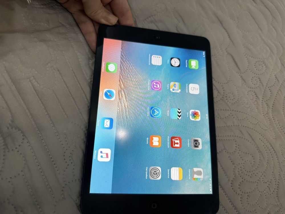 Ipad mini 32 gb в отличном состоянии ,старая модель