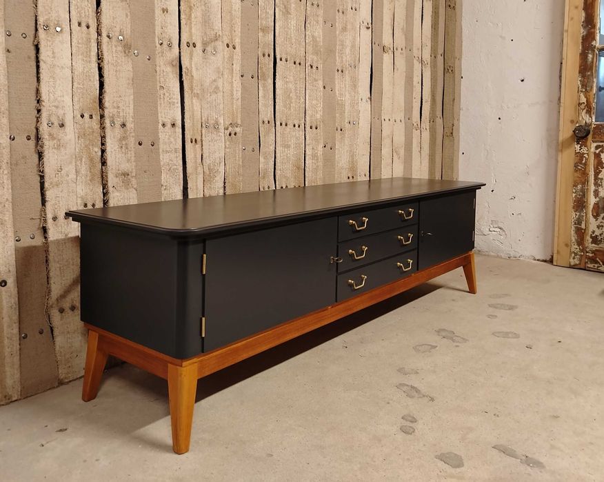 Comoda veche din lemn stil Mid Century Modern reconditionata /Servanta