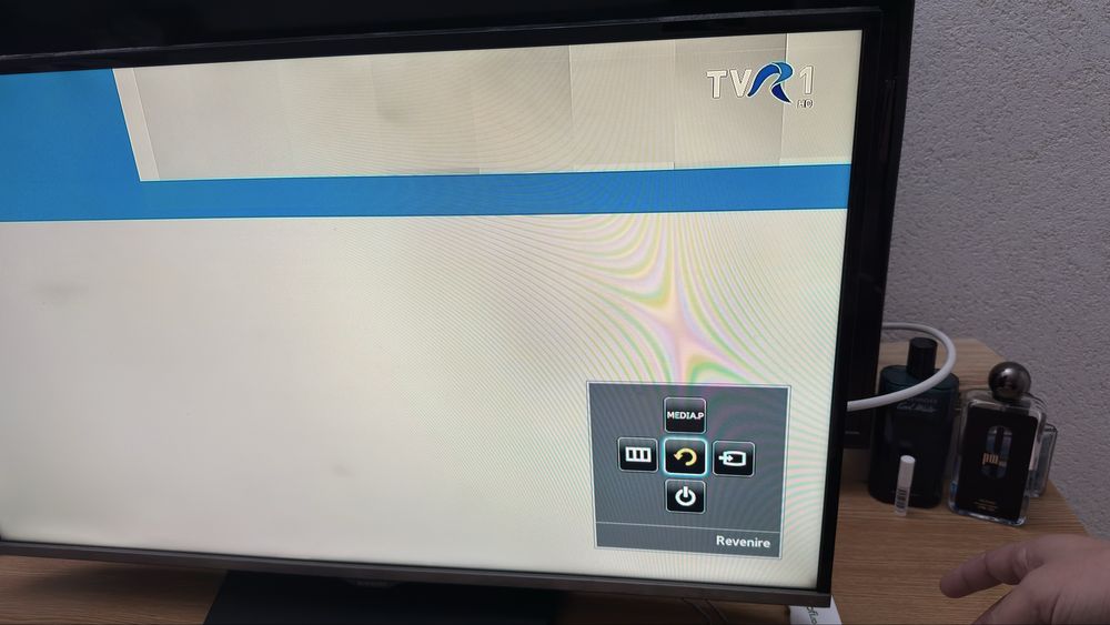 Samsung tv 32 inch/80 cm