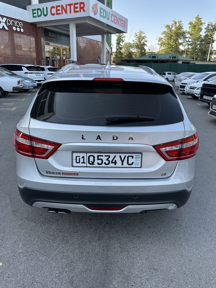 Lada Vesta Cross SW (2019)