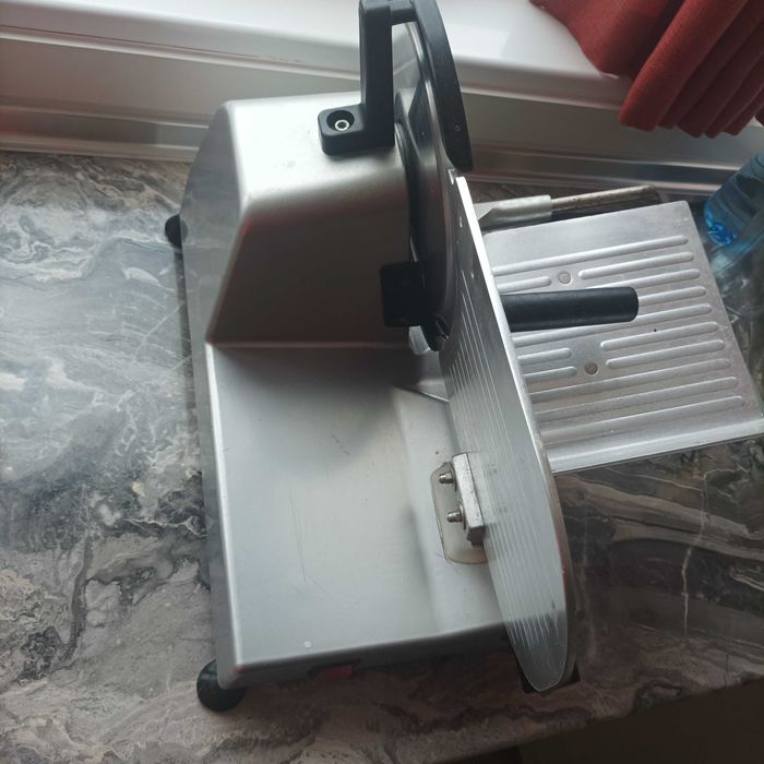 Професионална резачка – слайсър