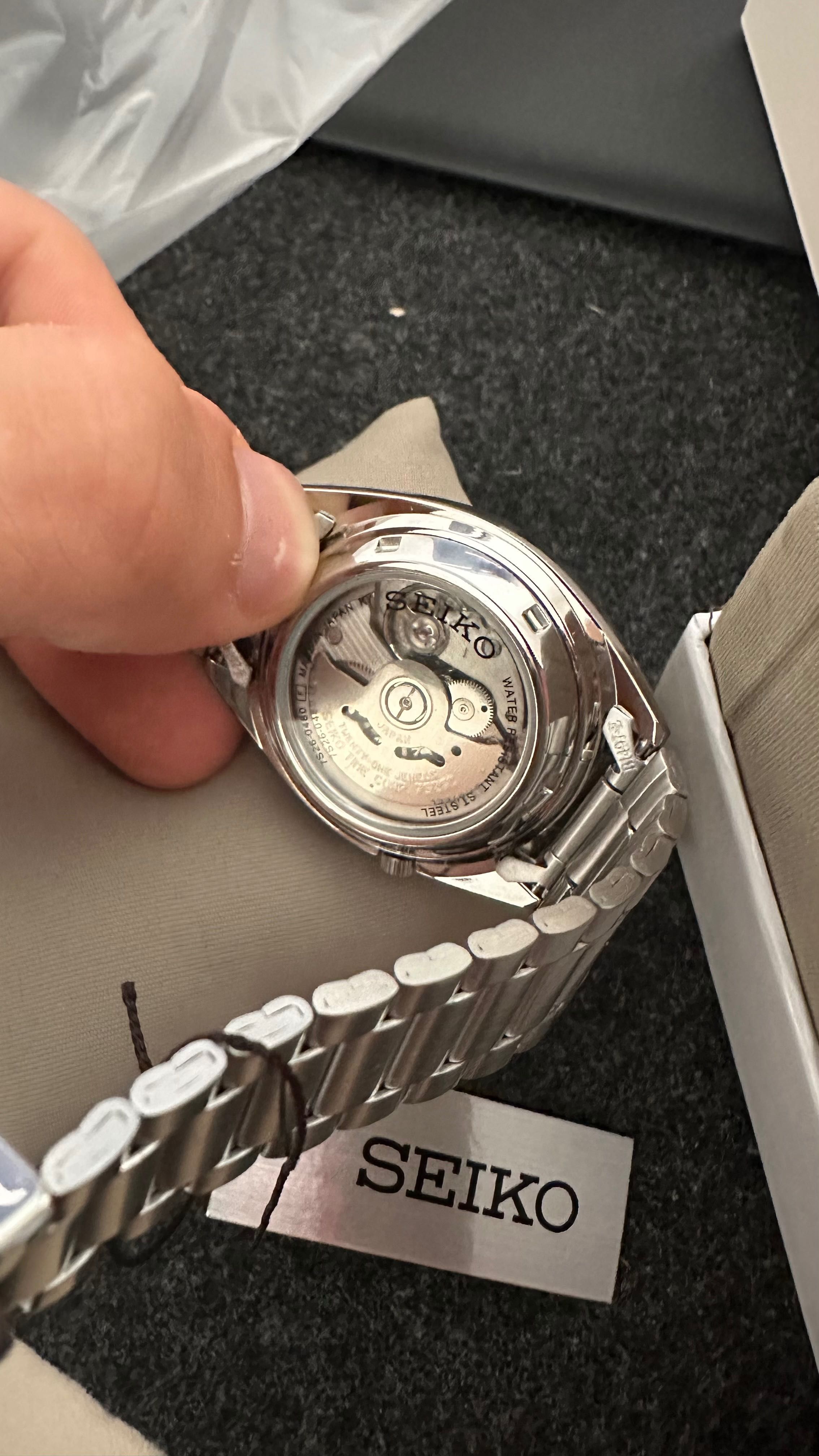 Часовник Seiko SNXS73J1 - НОВ