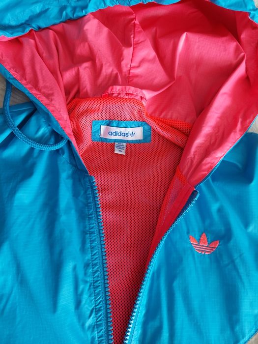 Дамско оригинално яке Adidas