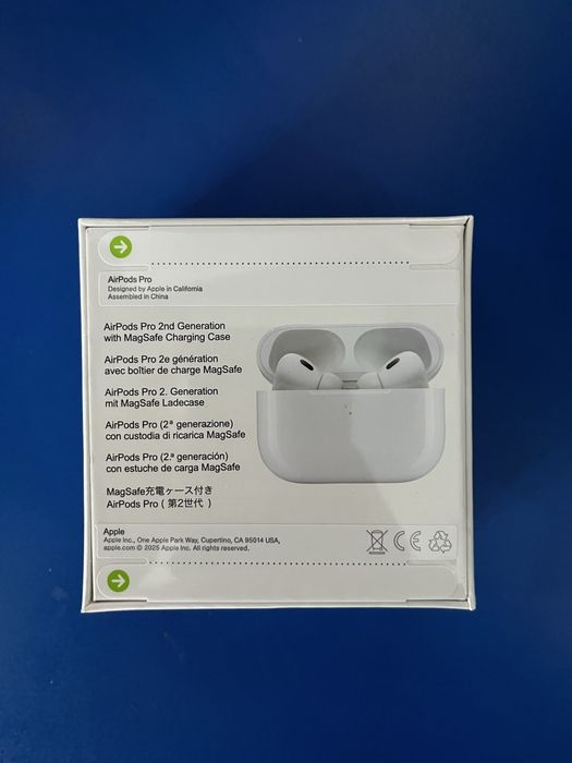 AirPods Pro 2 cu carcasa MagSafe