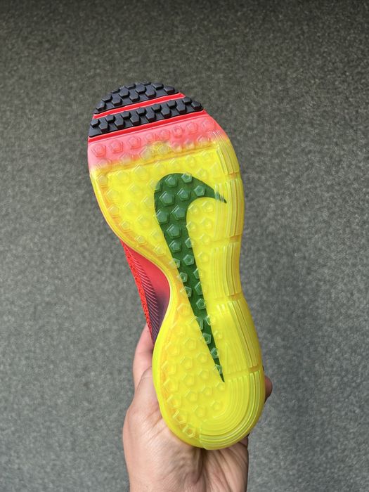 Nike Zoom All Out Flyknit Bright Crimson UK4/EUR37.5номер/23.5см