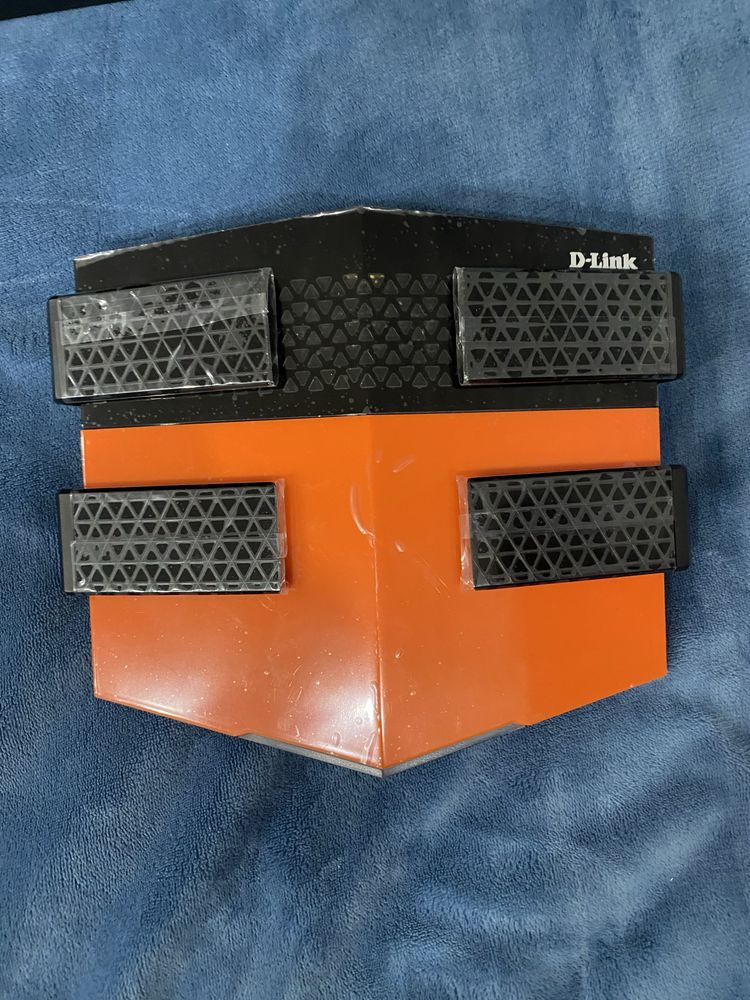 Маршрутизатор D-Link DIR-879