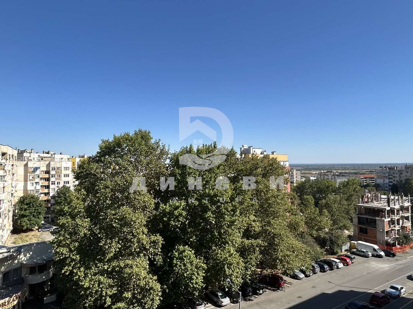 Двустаен апартамент в Железник