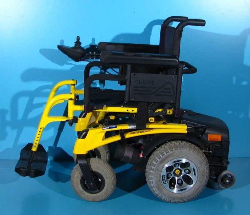 Carucior electric handicap Quickie