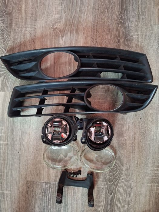 Комплект решетки+халогени за пасат б6