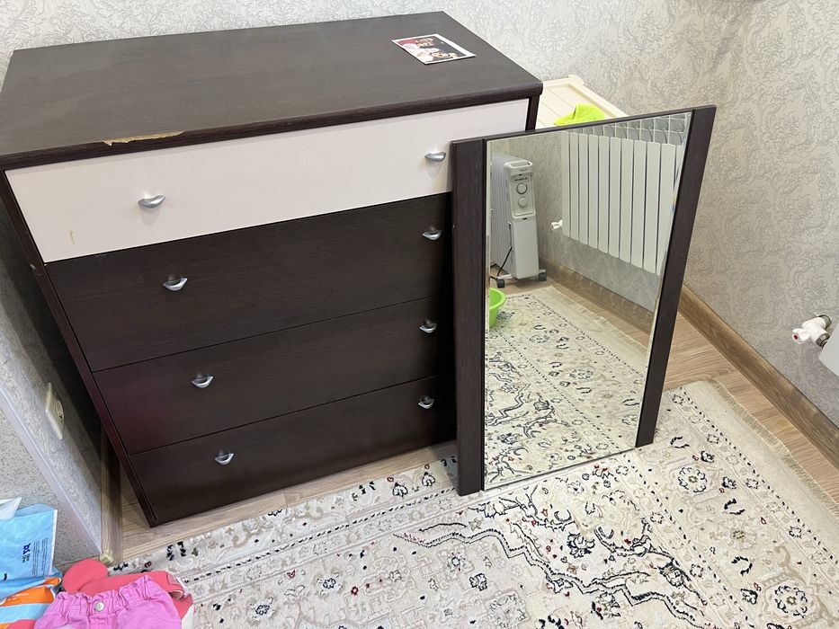 Тумбочка сатам айнасымен бірге соқпаң жазың либо ватсапка тіке