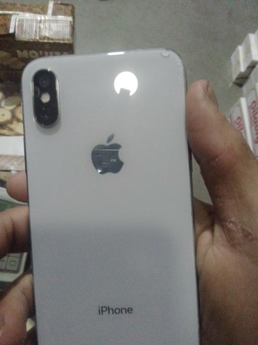 Iphone XS Xotira 256 battery  100  kabel bor karobka yo'q