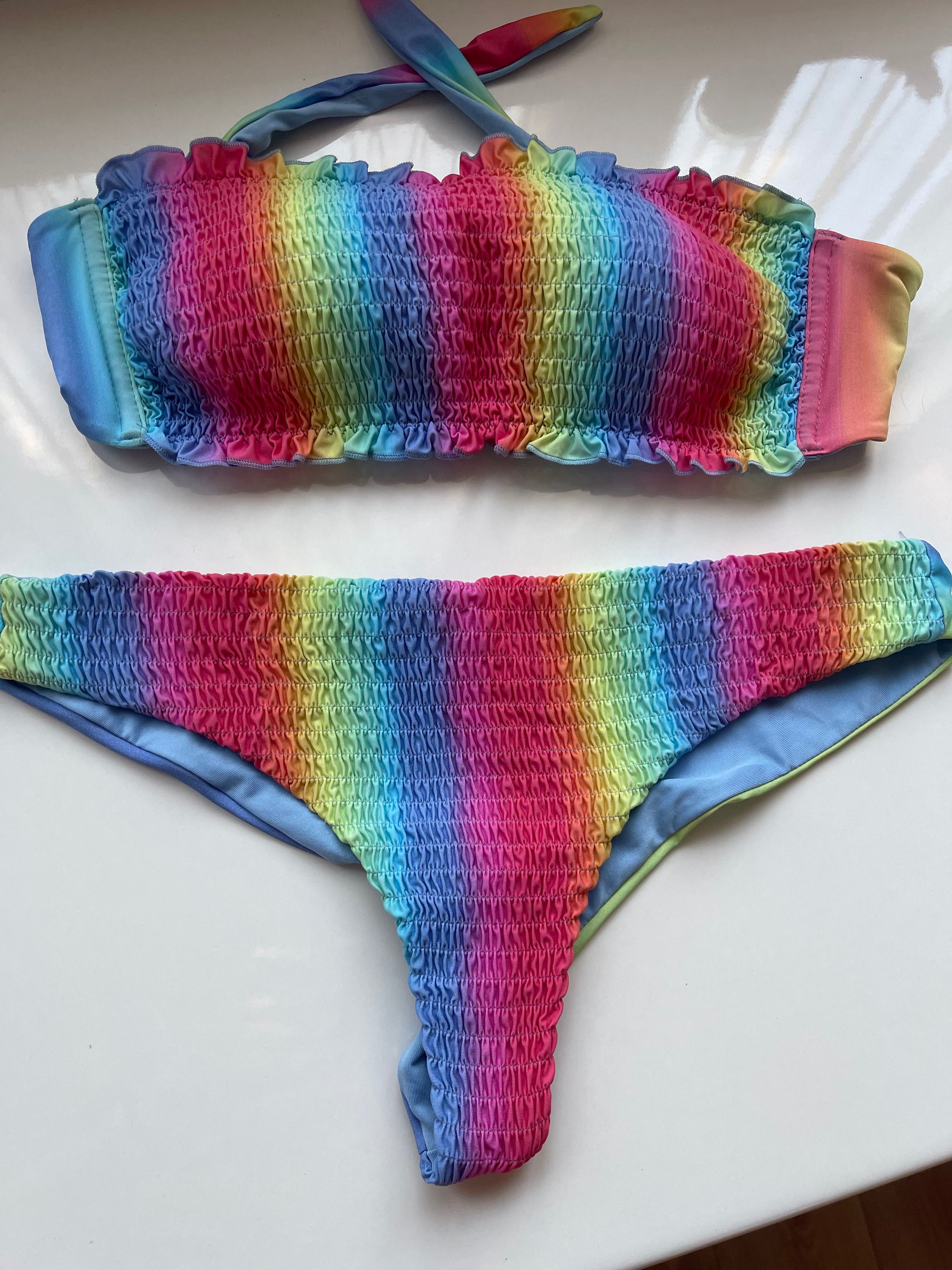 Продавам нови бански Tezenis