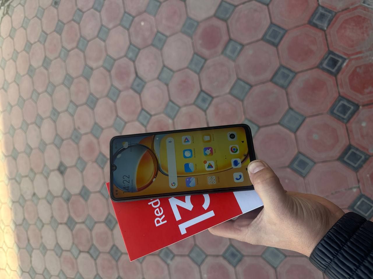 Redmi 13c 8+4/256gb ideyal aybi yoq