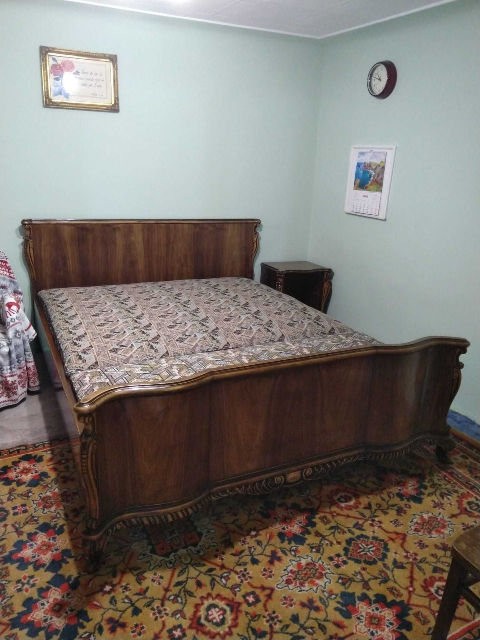 Vand dormitor complet din lemn masiv de nuc ArtNouveau restaurat