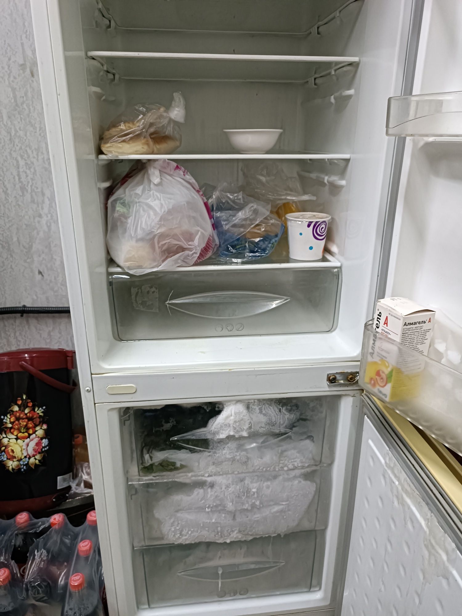 Холодильник LG б/у срочно