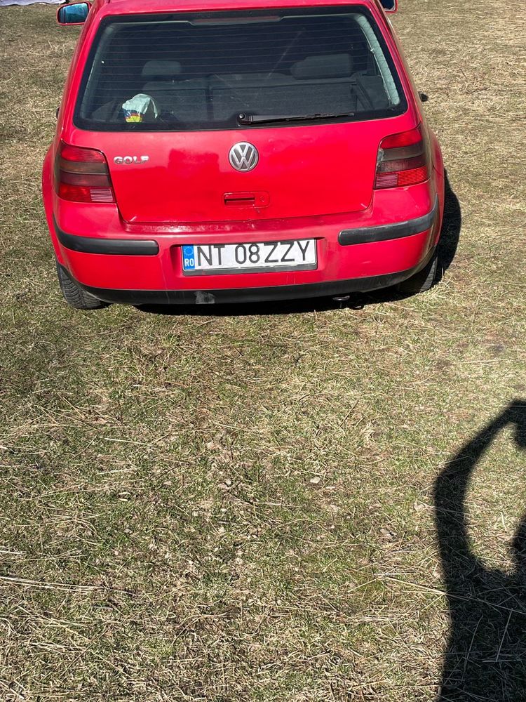 Vând Golf 4 1.6 an 2004