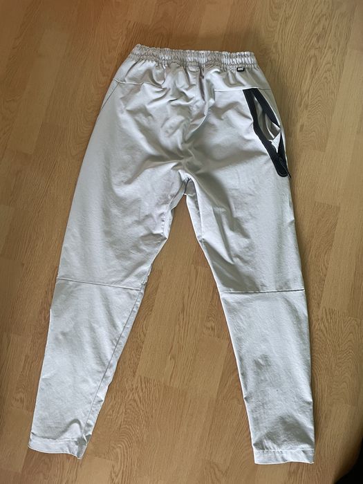 Nike tech essentials pants