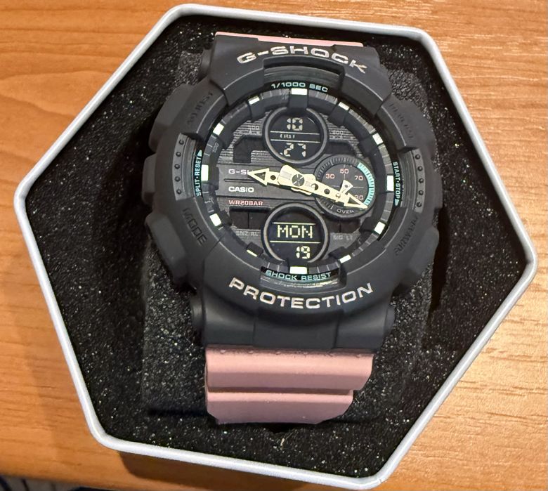Чисто нов дамски часовник CASIO G-SHOCK GMA-S140-4AER