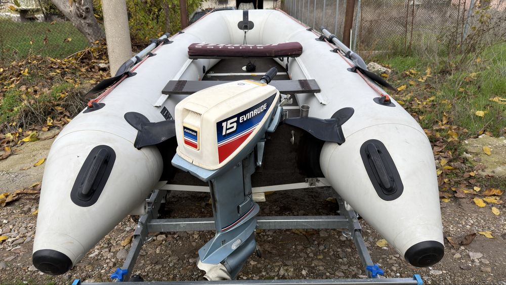 Лодка Kolibri и колесар