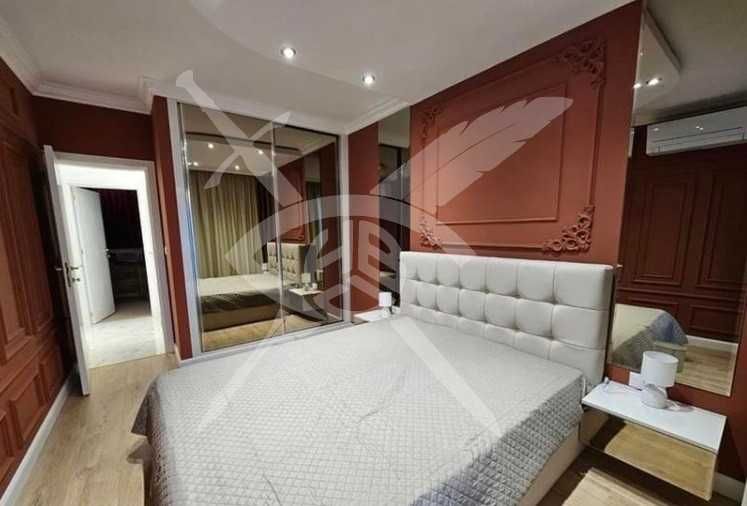 Дава се под наем Тристаен апартамент в Варна, Базар Левски - 80 кв.м за 1500 € - Снимка #3