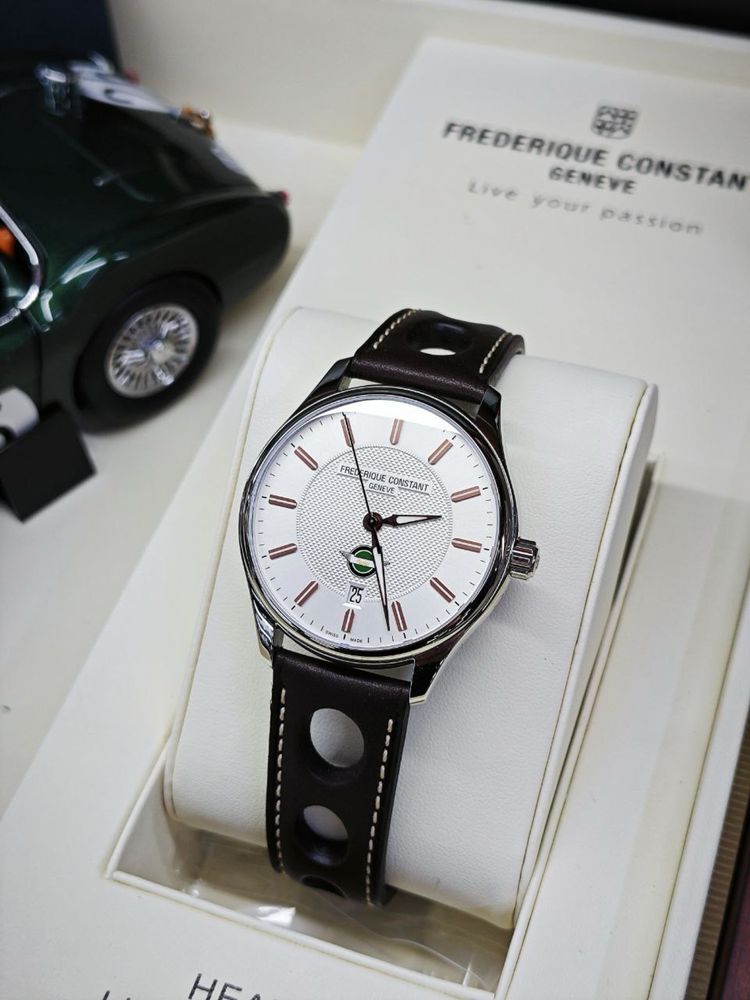 Швейцарские часы Frederique Constant Vintage Rally Healey.