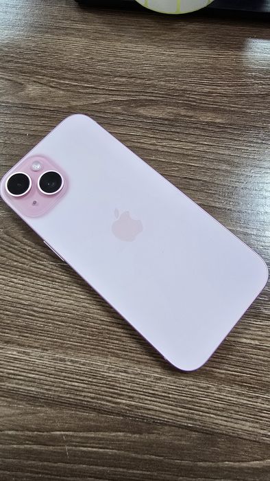 Продам айфон 15 256гб