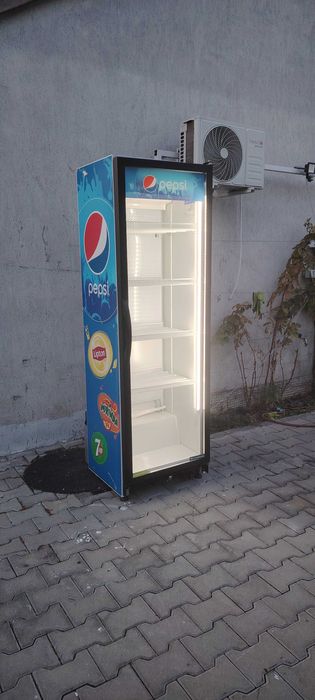 vitrina frigorifica frigider bauturi ultima generatie LED consum redus