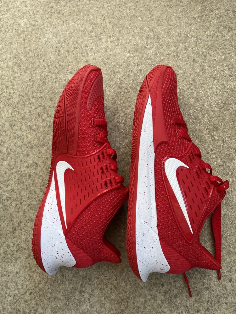 Nike Kyrie low 2 red and white
