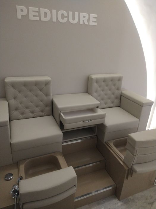Изработка на стол за педикюр