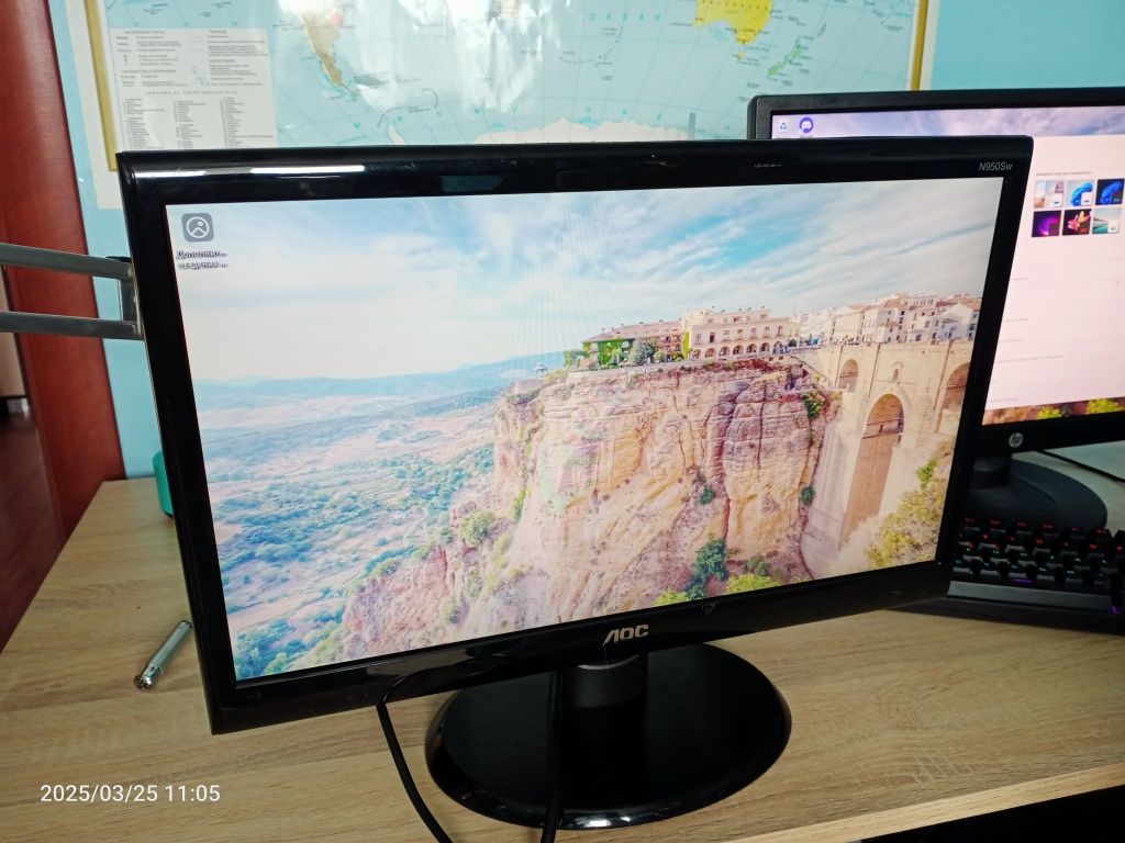 Монитор AOC диагональ 18,5 модель N950sw компьютерный LCD