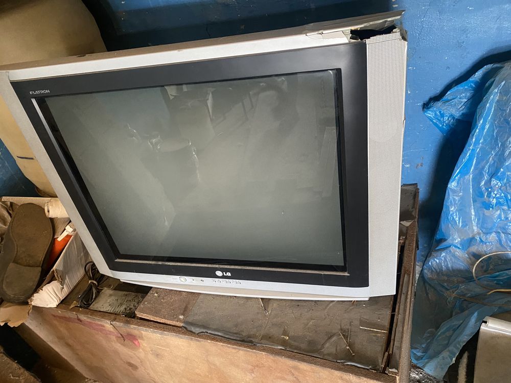 Продам два телевизора