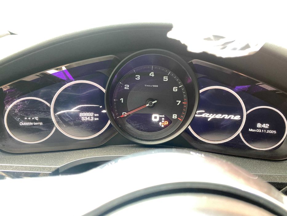 porsche cayenne 2018 AVARIAT