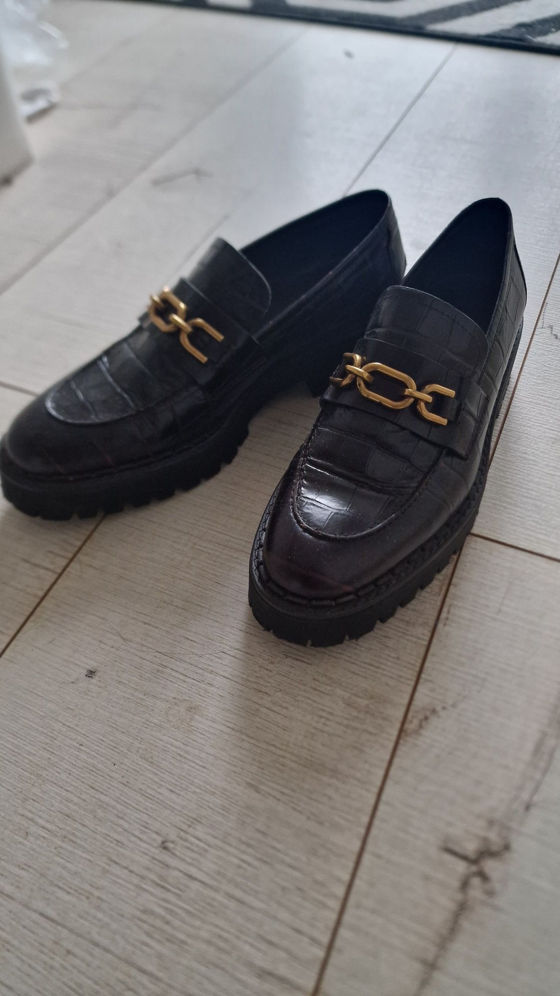 Massimo dutti leather loafers. Size 39