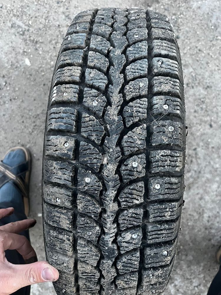 Продам шины р 14 зимние