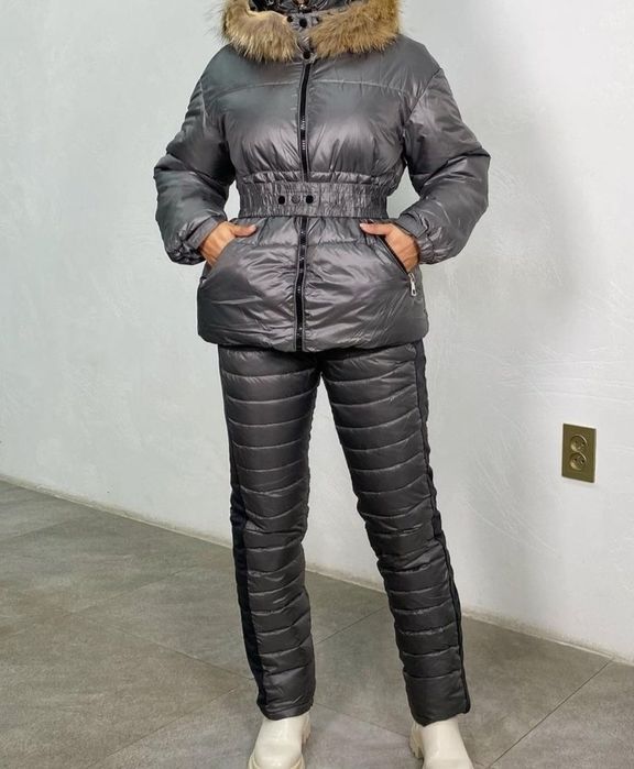 Распродаю всё. Зимний костюм новый на размер 44. Лыжный.