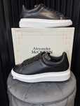 40-44 Alexander McQueen Black White alb negru