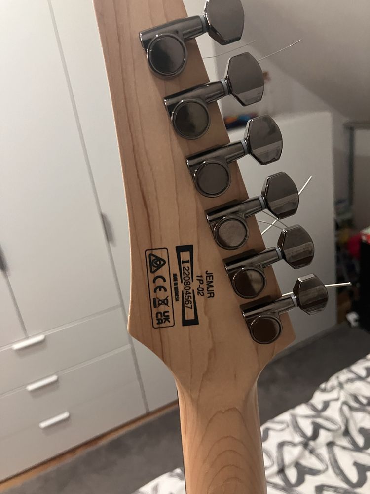 Ibanez jem jr wh