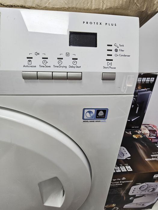 Сушилня AEG T67680IH3 клас: ААA+++ 8кг 400W с термопомпа