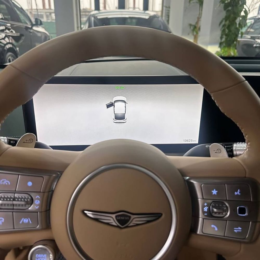Genesis Gv 60 електромобил срочно отдам дешевле